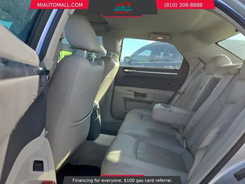 Used 2005 Chrysler 300 C w/ Protection Group II image 10