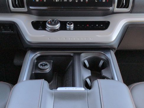 Certified 2025 Ford Expedition Active RWD image 17