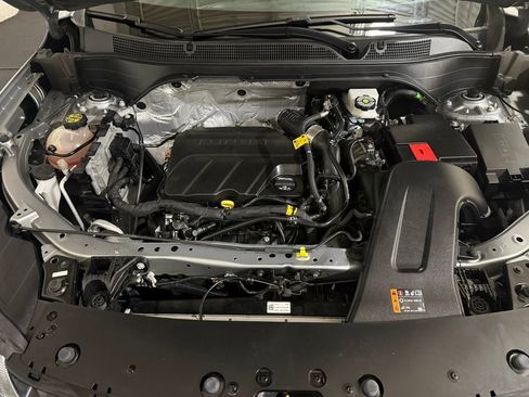 Used 2024 Chevrolet Trax RS w/ Sunroof Package image 20