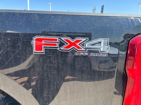 Used 2024 Ford F250 XLT w/ FX4 Off-Road Package AWD/4WD image 10