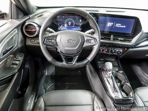 New 2026 Chevrolet Trax RS w/ Sunroof Package FWD image 11