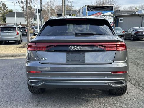 Used 2022 Audi Q8 Prestige image 21