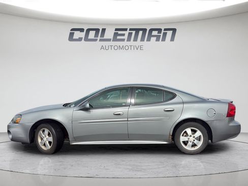 Used 2008 Pontiac Grand Prix FWD image 2