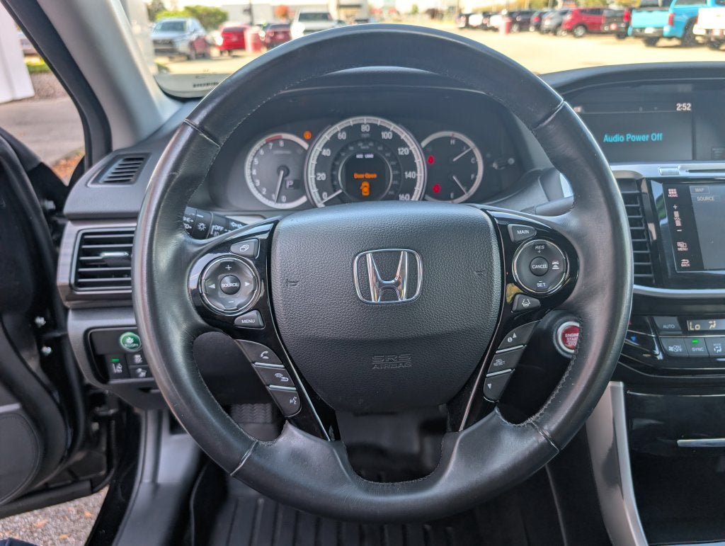 Used 2017 Honda Accord EX-L image 14