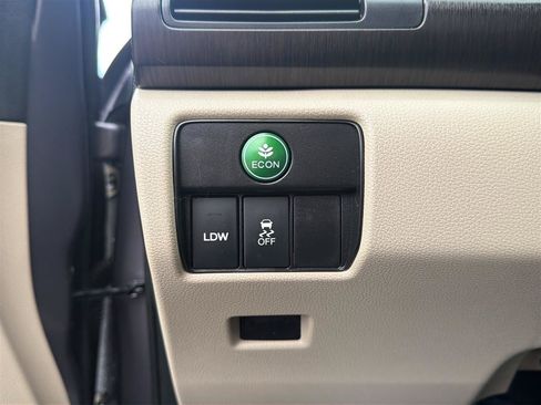 Used 2014 Honda Accord EX-L image 31