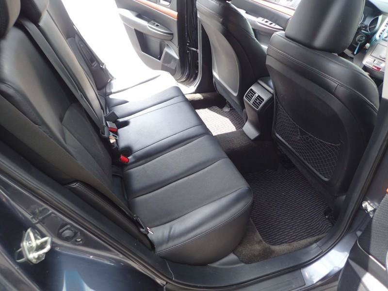 Used 2014 Subaru Outback 2.5i Limited AWD/4WD image 12