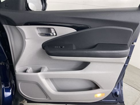 Used 2018 Honda Ridgeline RTL-E image 25