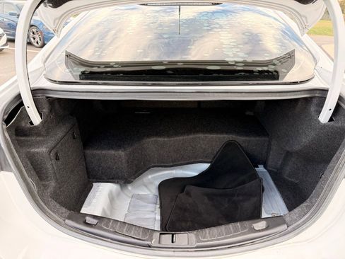 Used 2017 Ford Fusion SE w/ Equipment Group 602A image 39