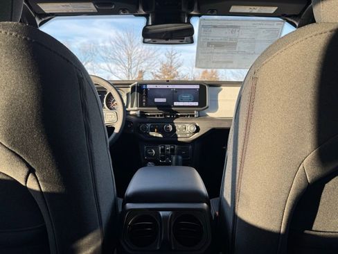 New 2026 Jeep Gladiator Sport image 31