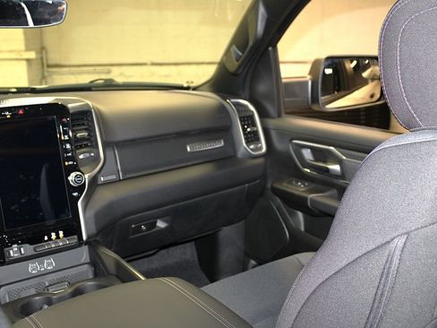 New 2026 RAM 1500 4x4 Crew Cab image 34
