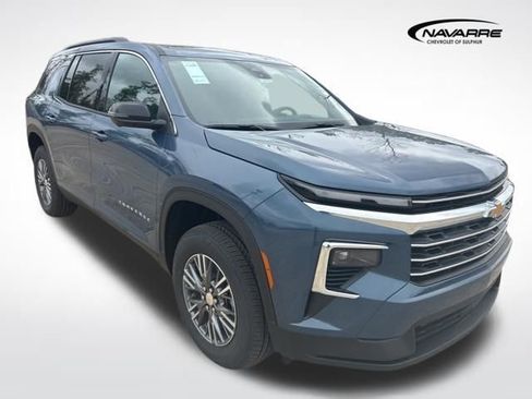 New 2026 Chevrolet Traverse LT image 1