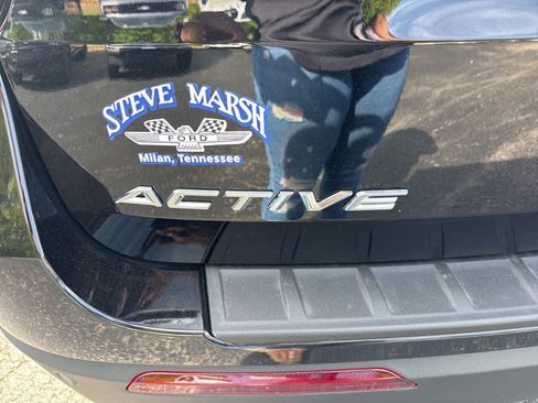 New 2026 Ford Explorer Active RWD image 18