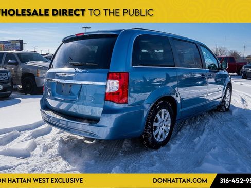 Used 2012 Chrysler Town & Country Touring-L w/ Entertainment Group #2 image 29