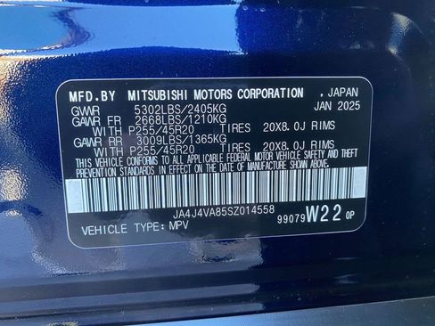 New 2025 Mitsubishi Outlander SE image 33