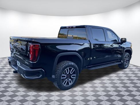 Used 2023 GMC Sierra 1500 AT4 w/ Technology Package AWD/4WD image 3