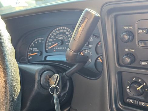 Used 2006 GMC Sierra 1500 W/T RWD image 15