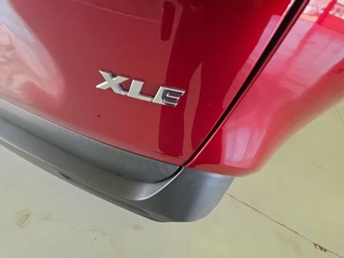 Used 2024 Toyota RAV4 XLE FWD image 7