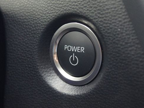 Used 2026 Toyota Corolla XLE FWD image 6