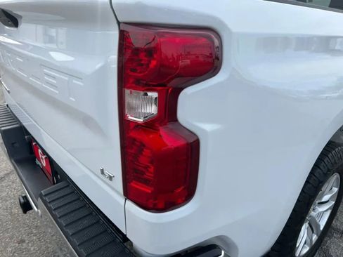 Used 2020 Chevrolet Silverado 1500 LT w/ Convenience Package AWD/4WD image 19