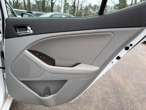 Used 2013 Kia Optima EX w/ Premium Pkg image 28