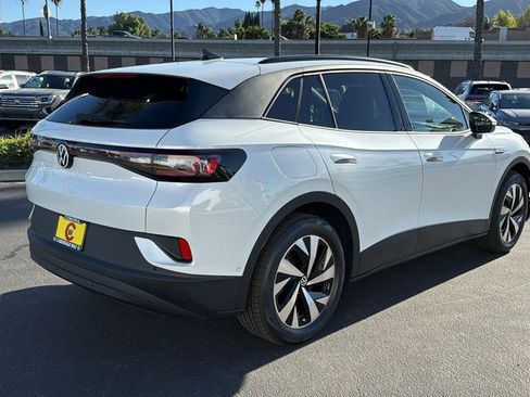 New 2026 Volkswagen ID.4 Pro image 3