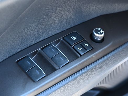 Used 2023 Toyota Camry XSE FWD image 15