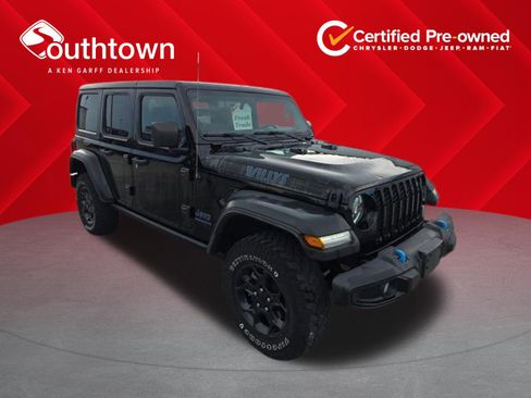 Used 2023 Jeep Wrangler Unlimited w/ Cold Weather Group AWD/4WD image 1