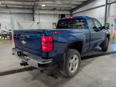 Used 2019 Chevrolet Silverado 2500 W/T w/ Snow Plow Prep Package AWD/4WD image 3