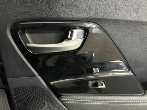 Used 2022 Kia Niro LXS FWD image 23