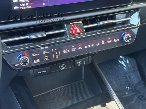 Certified 2023 Kia Niro Wind FWD image 22
