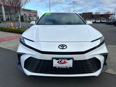 Certified 2025 Toyota Camry SE image 8