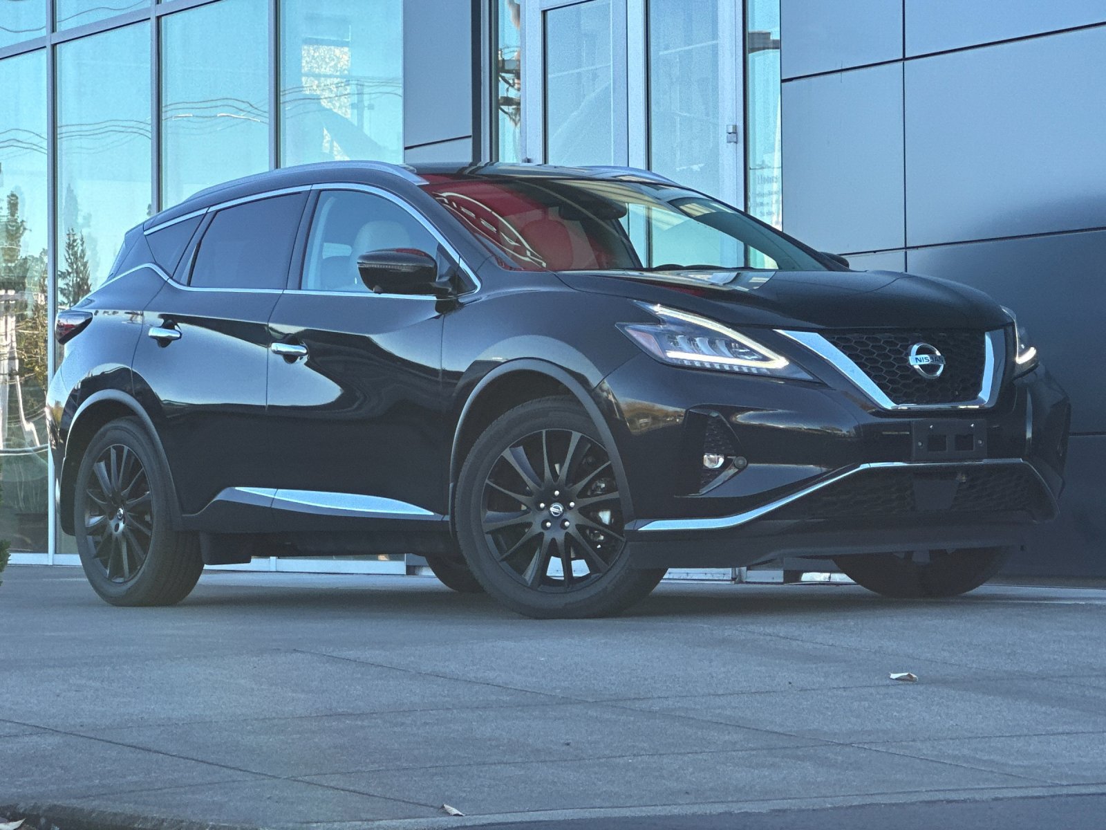 Used 2022 Nissan Murano Platinum w/ Cargo Package AWD/4WD image 2
