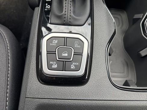 New 2026 Nissan Frontier SV w/ All-Weather Content Package image 21