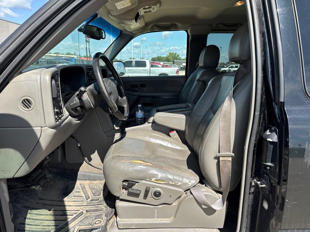 Used 2003 Chevrolet Silverado 2500 LT AWD/4WD image 11