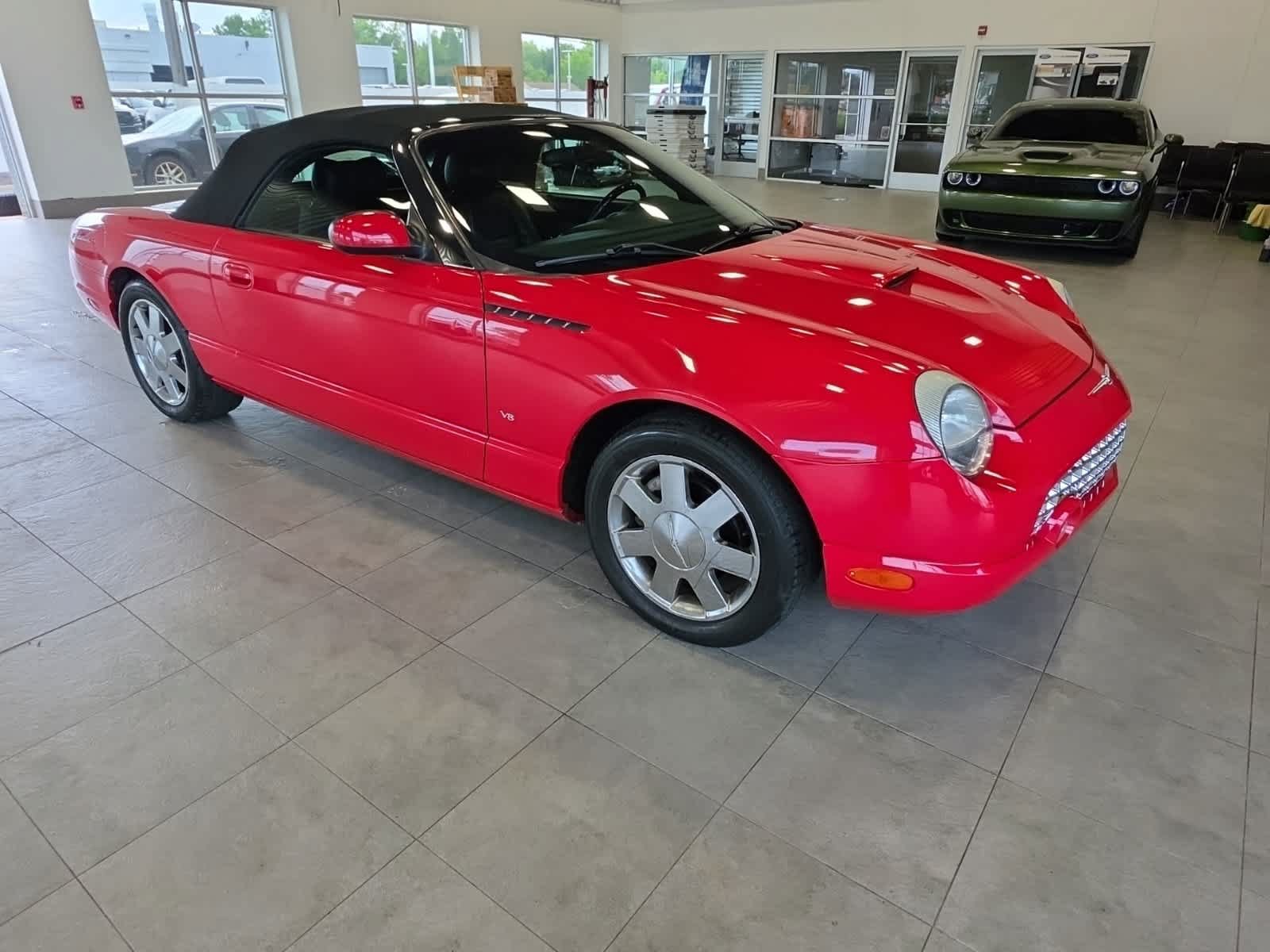 Used 2003 Ford Thunderbird RWD image 4