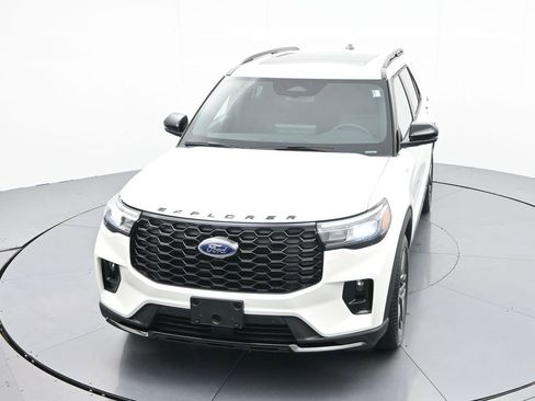 New 2025 Ford Explorer ST-Line w/ Premium Package image 25