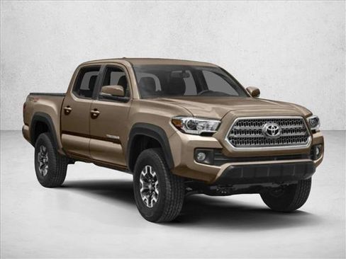 Used 2017 Toyota Tacoma TRD Off-Road w/ Premium & Technology Package image 3