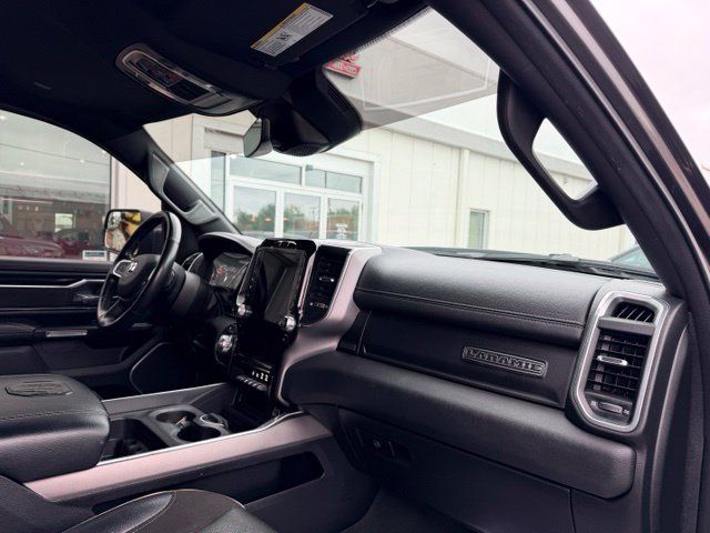 Used 2022 RAM 1500 Laramie AWD/4WD image 11