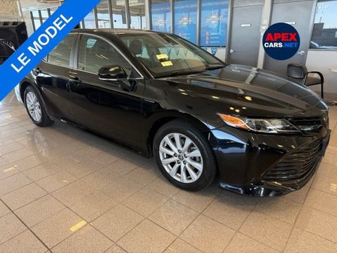 Used 2020 Toyota Camry LE w/ Convenience Package FWD image 1