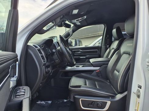 Used 2023 RAM 1500 Laramie AWD/4WD image 15