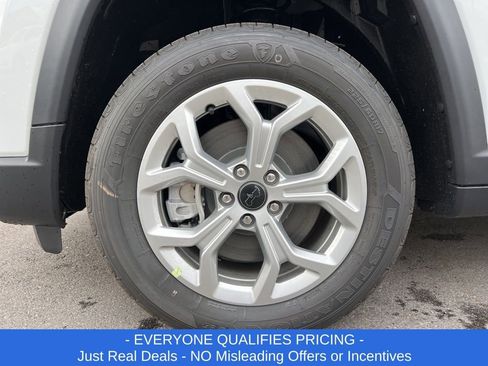 New 2026 Jeep Compass Latitude image 26