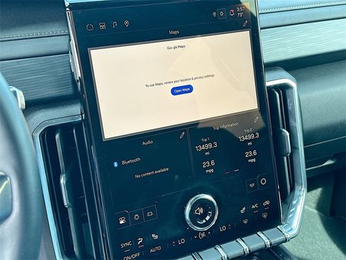 Used 2025 GMC Acadia Elevation image 15