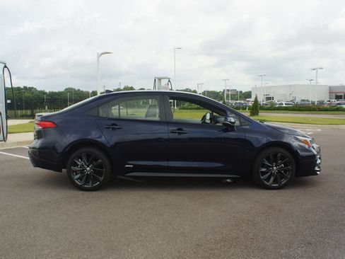 Used 2024 Toyota Corolla SE AWD/4WD image 21