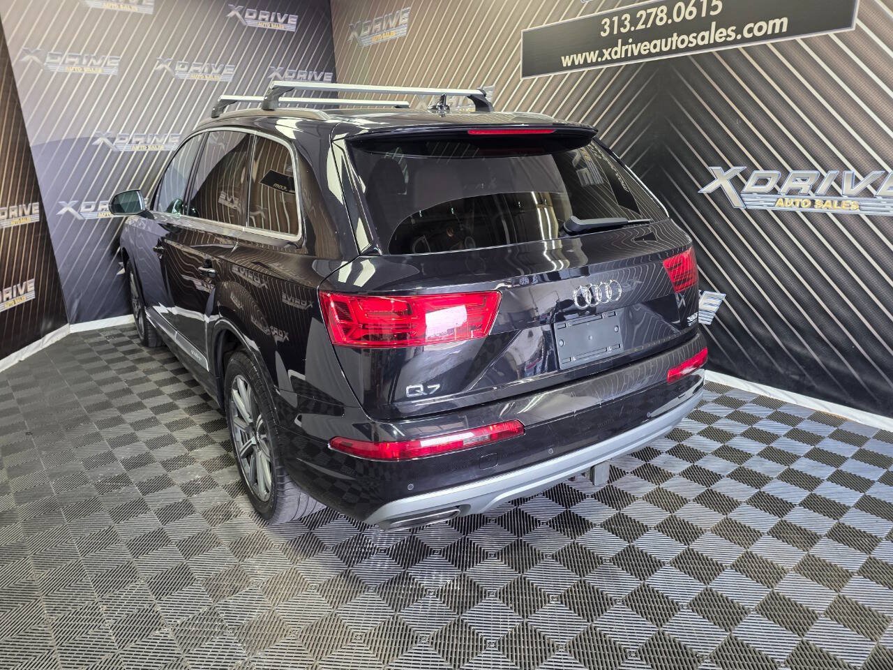 Used 2018 Audi Q7 3.0T Prestige AWD/4WD image 12