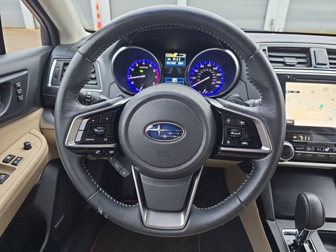 Used 2019 Subaru Outback 2.5i Limited AWD/4WD image 18