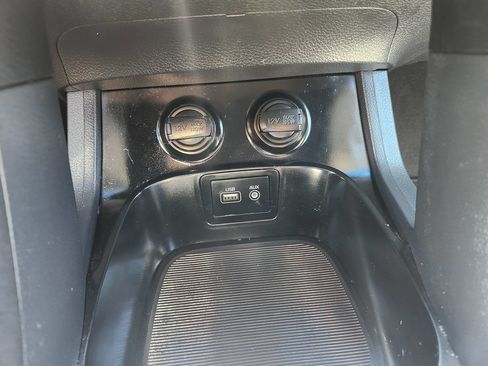 Used 2018 Hyundai Santa Fe Sport FWD image 28