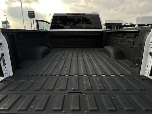 Used 2025 GMC Sierra 2500 SLT w/ Texas SLT Premium Package image 28