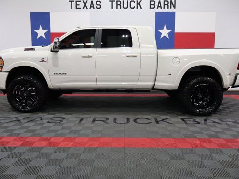 Used 2023 RAM 3500 Limited AWD/4WD image 1