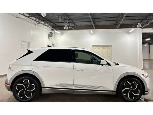 Used 2024 Hyundai Ioniq 5 Limited RWD image 9