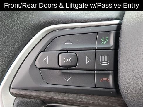 Used 2024 Jeep Grand Cherokee Limited w/ Luxury Tech Group II AWD/4WD image 11